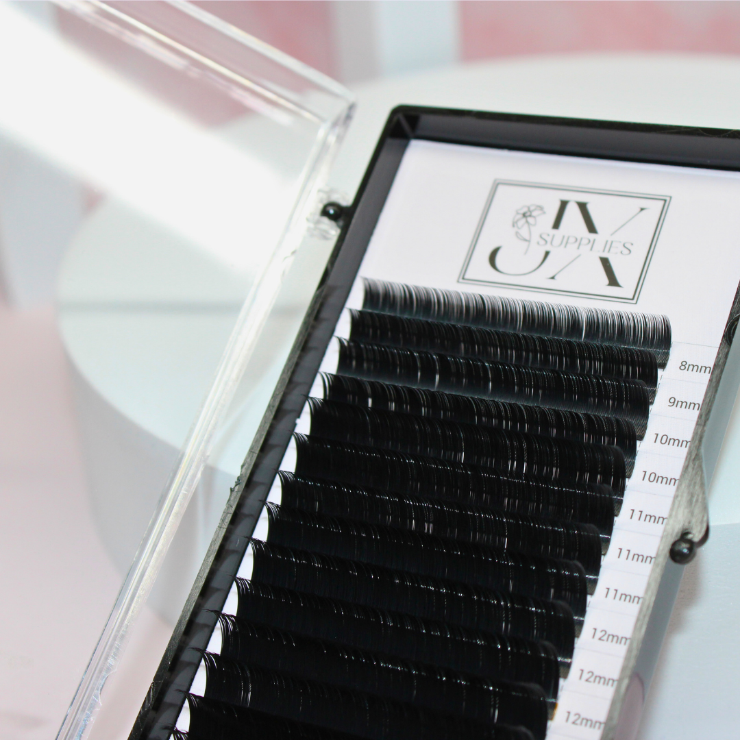 Classic Lashes